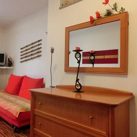 Nr 7 Im Sonnenbad 萨斯尼茨