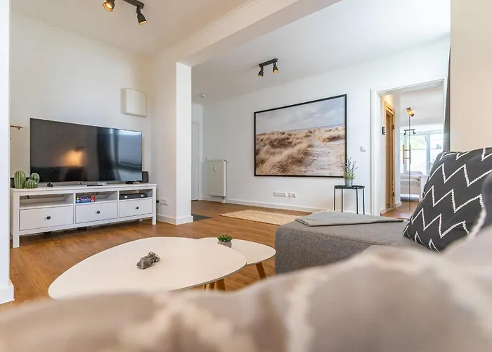 Nr 7 Im Sonnenbad Sassnitz