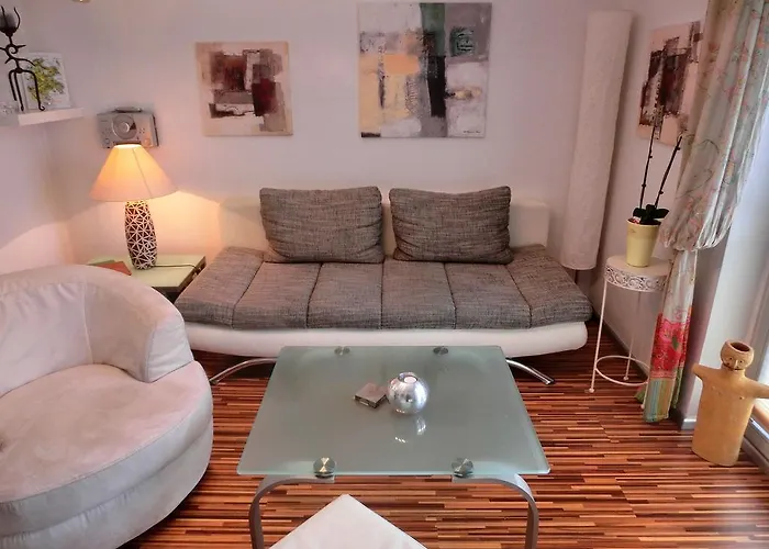 Nr 7 Im Sonnenbad * Sassnitz